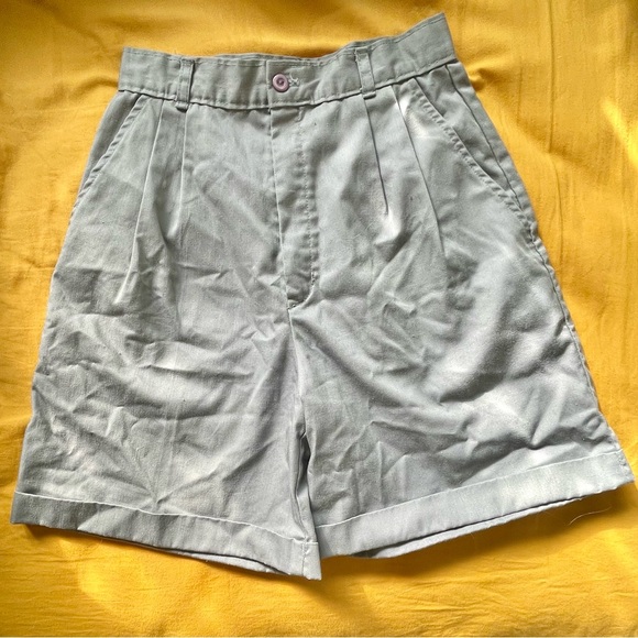 Vintage 90s Brass Plum High Waist Pleated Shorts Nordstrom Grey Size 7 Fits 2/4 - Picture 1 of 5